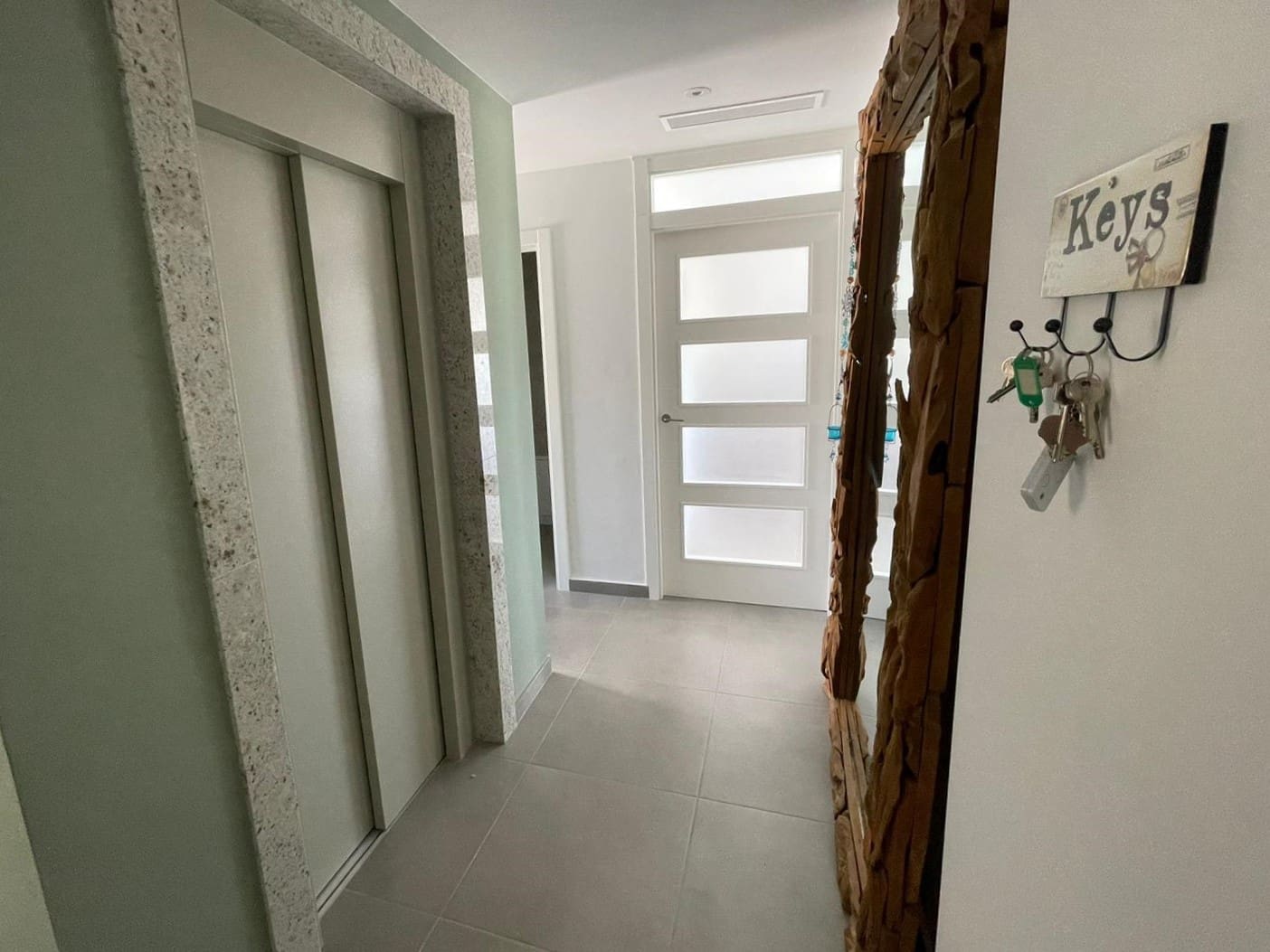 3 slaapkamer Villa voor vakantieverhuur in La Marina met zwembad garage - € 1.050 (Ref: 8549793)