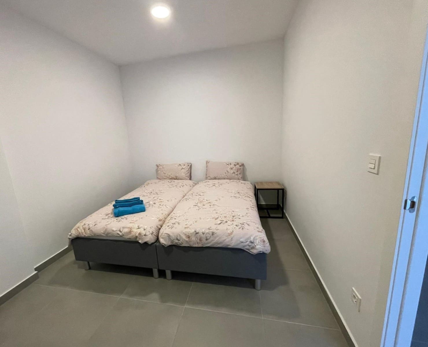 3 slaapkamer Villa voor vakantieverhuur in La Marina met zwembad garage - € 1.050 (Ref: 8549793)