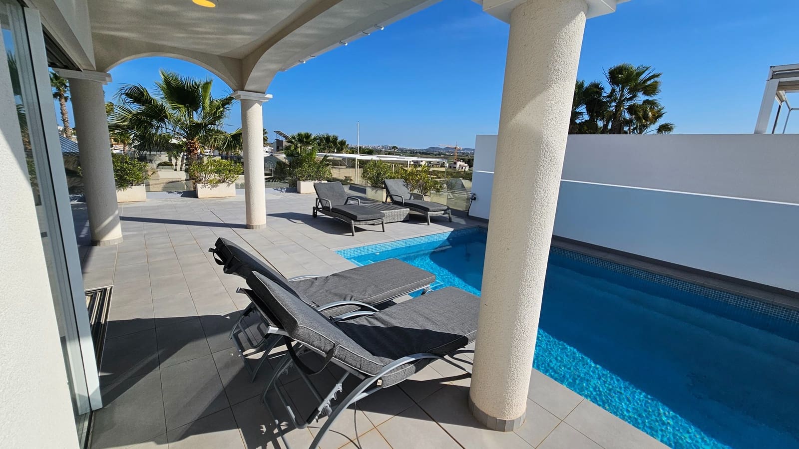 3 camera da letto Villa da affitare come casa vacanza in La Marina con piscina garage - 1.050 € (Rif: 8549793)