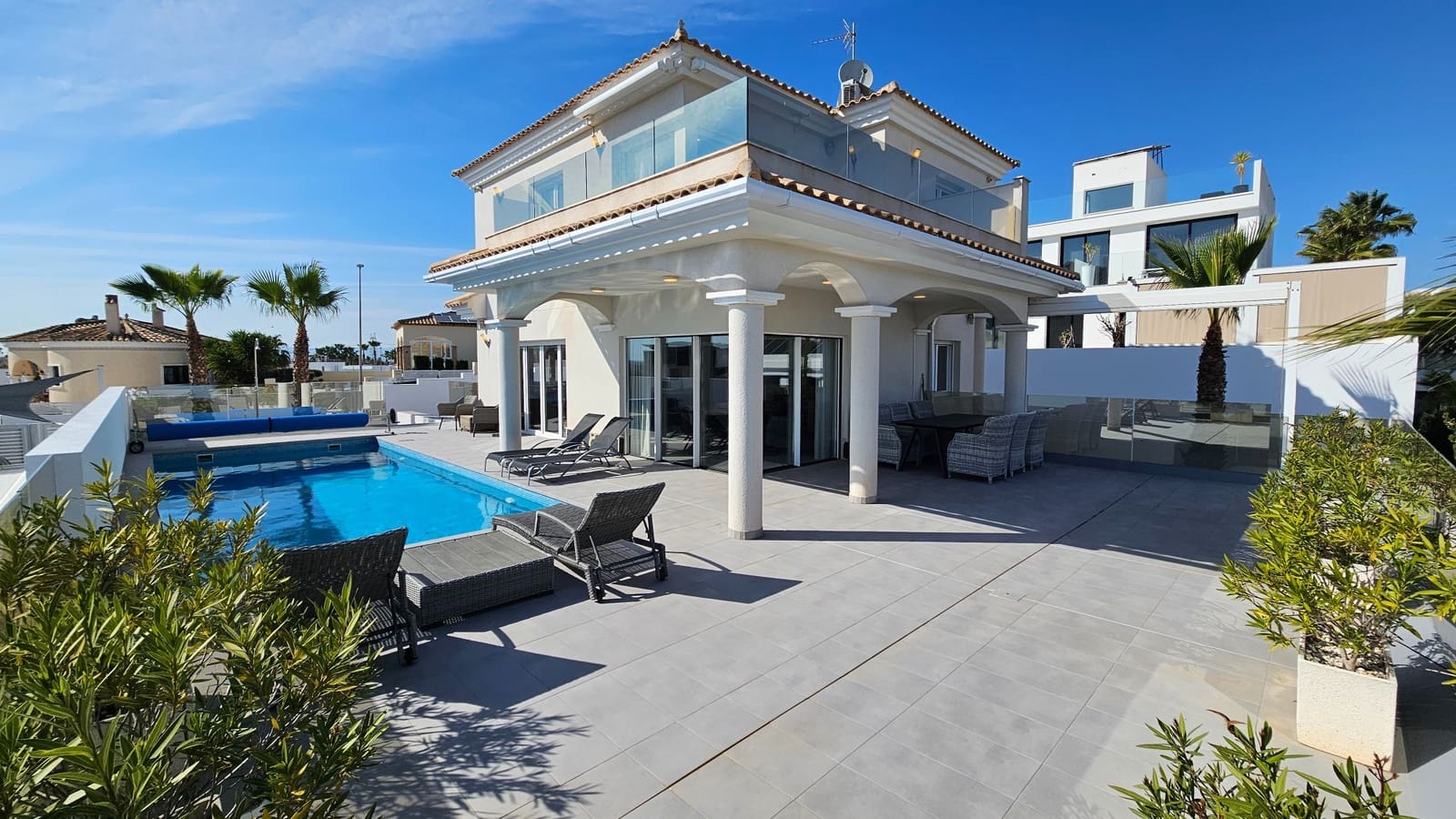 3 camera da letto Villa da affitare come casa vacanza in La Marina con piscina garage - 1.050 € (Rif: 8549793)