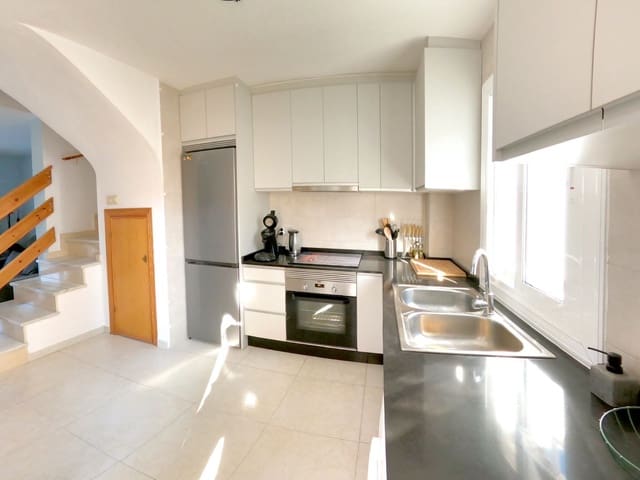 3 bedroom Townhouse for holiday rental in Cabo Roig, Orihuela with pool garage - € 525 (Ref: 8558859)