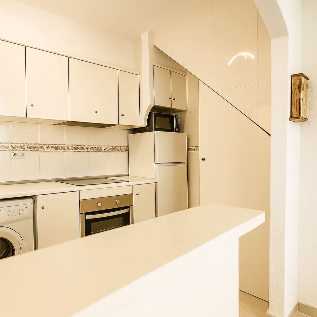 2 quarto Apartamento para arrendamento para férias em Torrevieja com piscina - 329 € (Ref: 8562977)