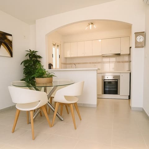 2 quarto Apartamento para arrendamento para férias em El Chaparral, Torrevieja com piscina - 329 € (Ref: 8562977)