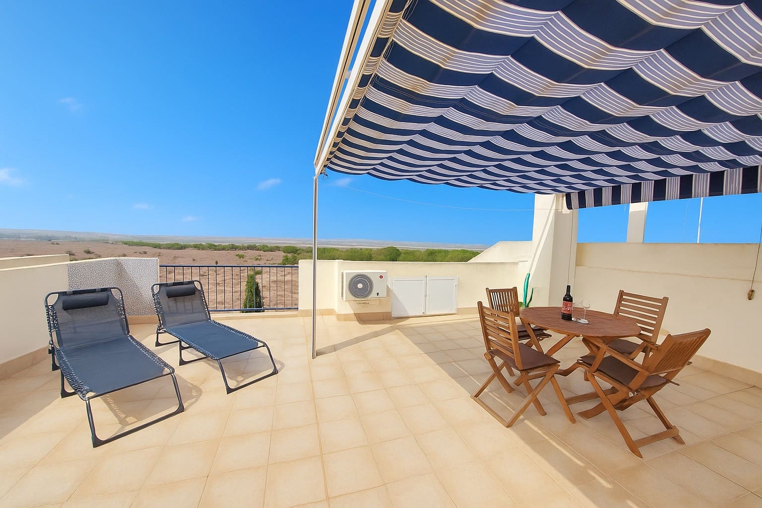 2 quarto Apartamento para arrendamento para férias em Torrevieja com piscina - 329 € (Ref: 8562977)