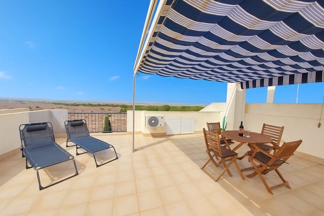 2 quarto Apartamento para arrendamento para férias em El Chaparral, Torrevieja com piscina - 329 € (Ref: 8562977)