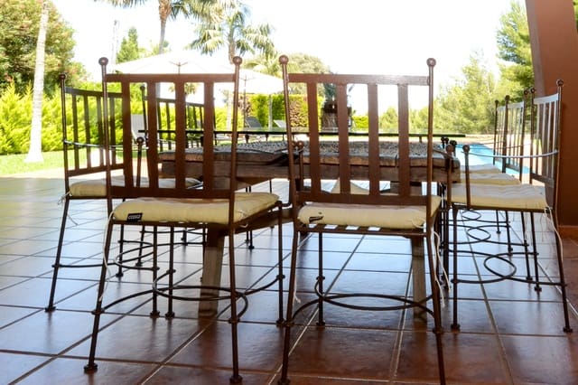 Chalet de 4 habitaciones en Dénia en venta con piscina - 870.000 € (Ref: 8586708)