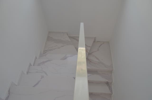 Chalet de 4 habitaciones en Pinoso en venta con piscina - 454.000 € (Ref: 8586719)