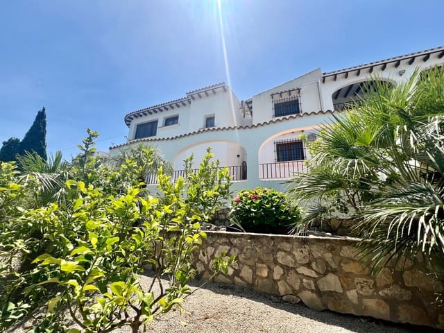 5 bedroom Villa for sale in Monte Pego, Pego with pool - € 575,000 (Ref: 8598165)