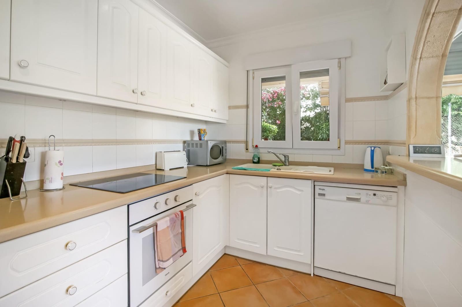 Chalet de 4 habitaciones en Javea / Xàbia en venta con piscina - 999.000 € (Ref: 8605758)