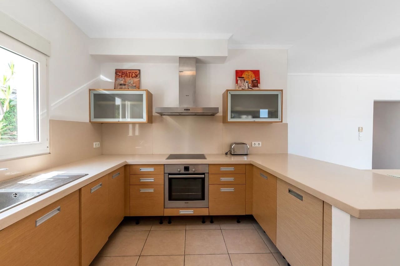 5 chambre Villa/Maison à vendre à Denia avec piscine - 589 000 € (Ref: 8613725)