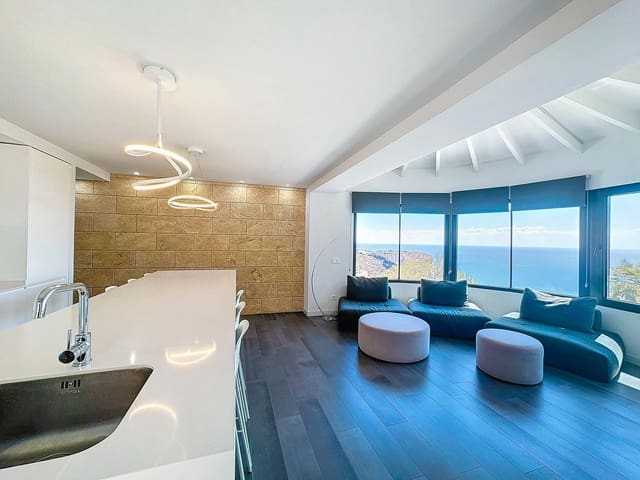 Chalet de 3 habitaciones en Moraira, Teulada-Moraira en venta con piscina - 1.200.000 € (Ref: 8619741)