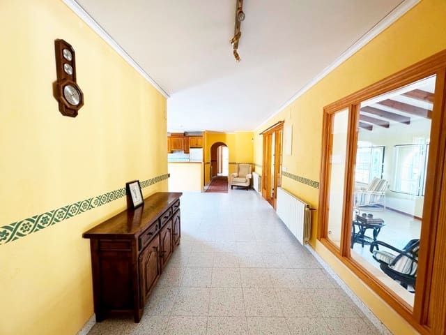 4 slaapkamer Villa te koop in Dénia met zwembad - € 459.900 (Ref: 8638205)