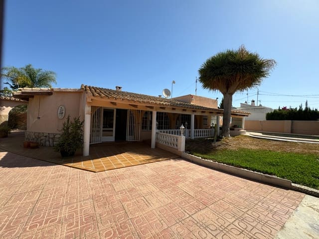 4 slaapkamer Villa te koop in Dénia met zwembad - € 459.900 (Ref: 8638205)