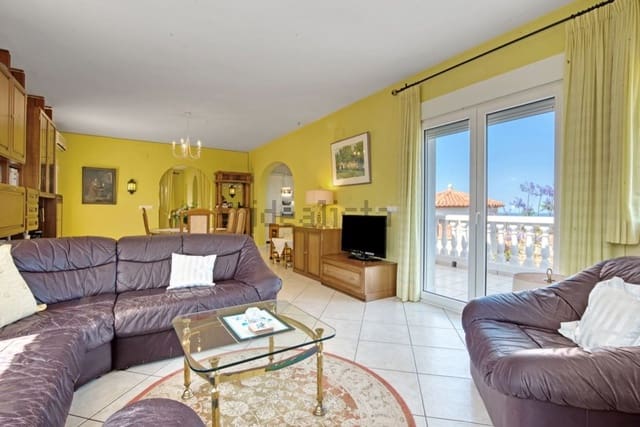 5 Zimmer Villa zu verkaufen in Dénia mit Pool - 525.000 € (Ref: 8648396)