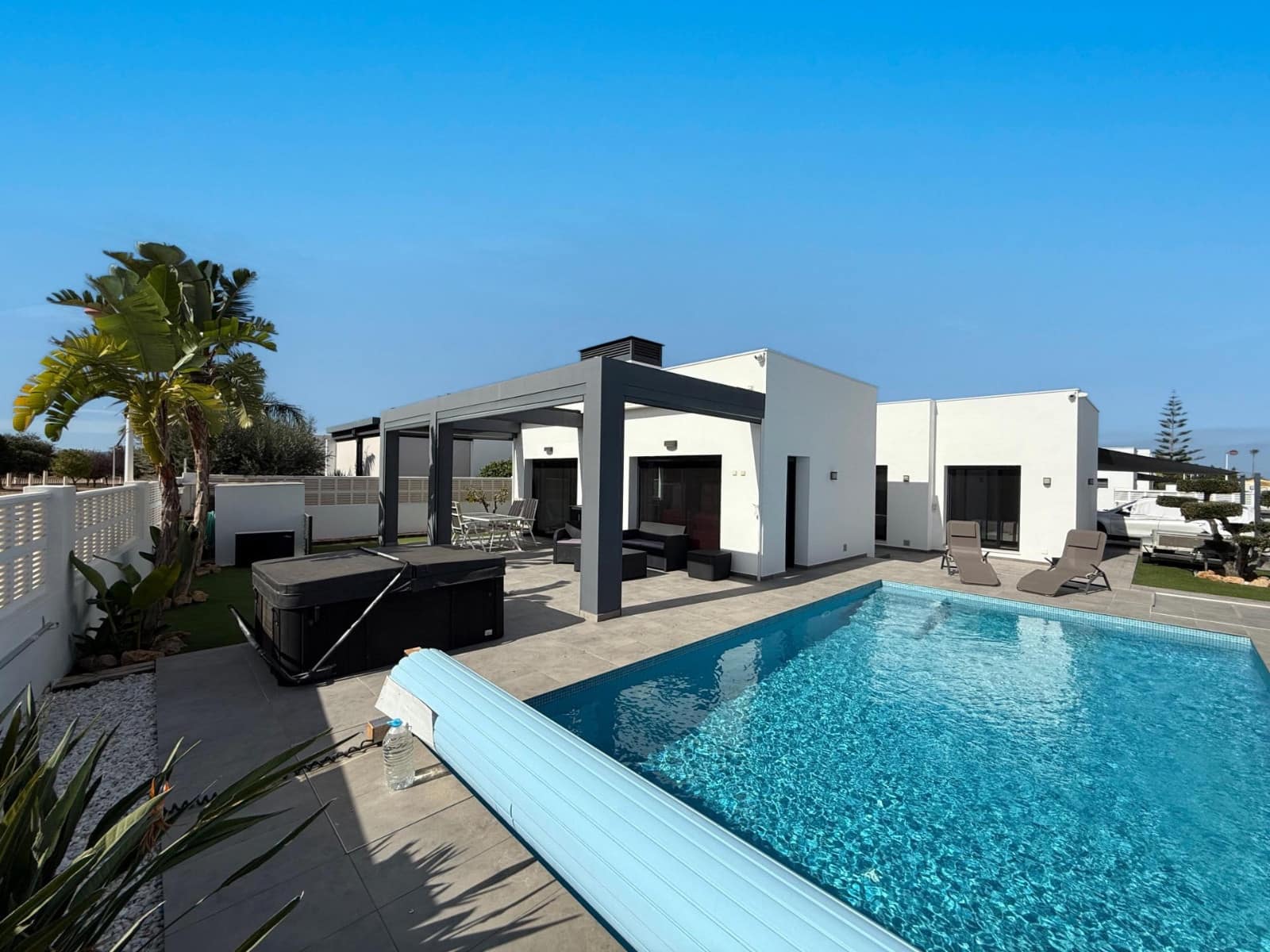 3 sypialnia Willa na sprzedaż w Denia z basenem - 645 000 € (Ref: 8655712)