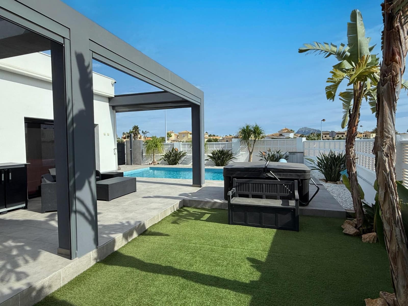 3 sypialnia Willa na sprzedaż w Denia z basenem - 645 000 € (Ref: 8655712)