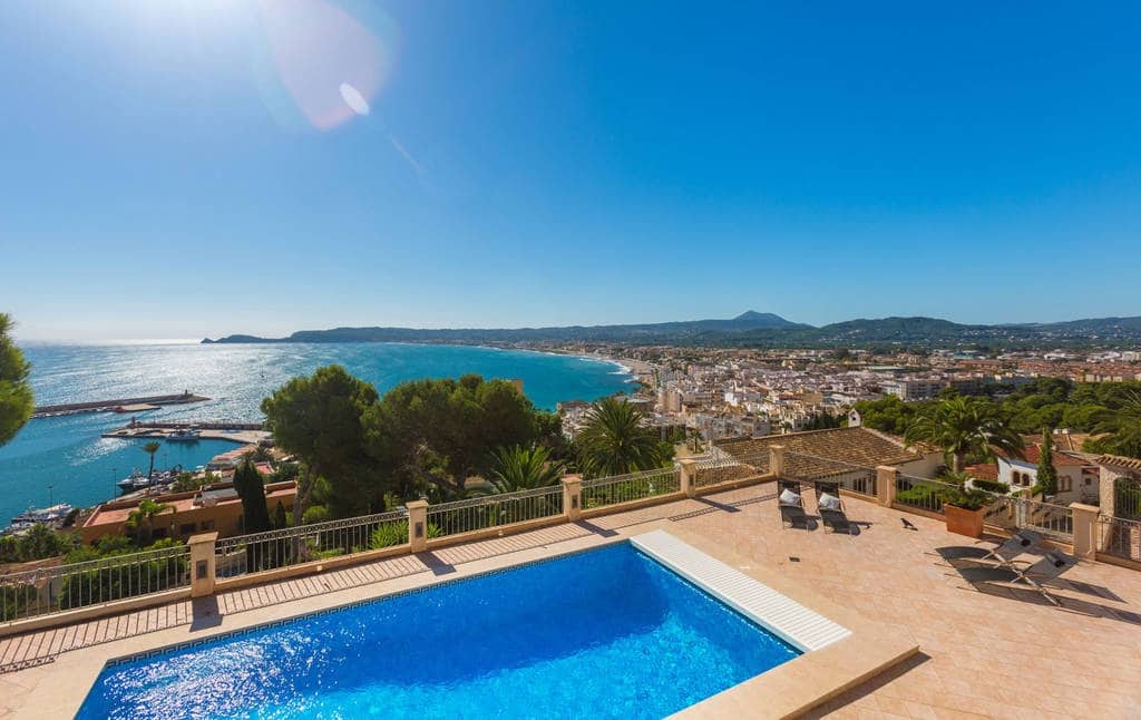 7 slaapkamer Villa te koop in Javea / Xabia met zwembad - € 4.900.000 (Ref: 8662029)