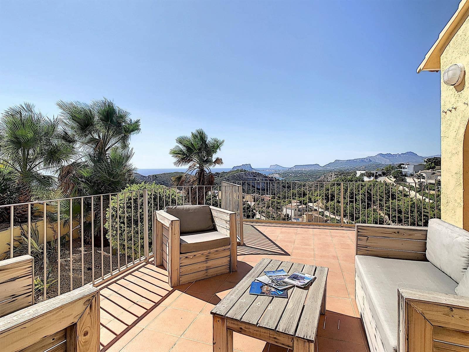 3 slaapkamer Villa te koop in Moraira met zwembad - € 695.000 (Ref: 8662032)