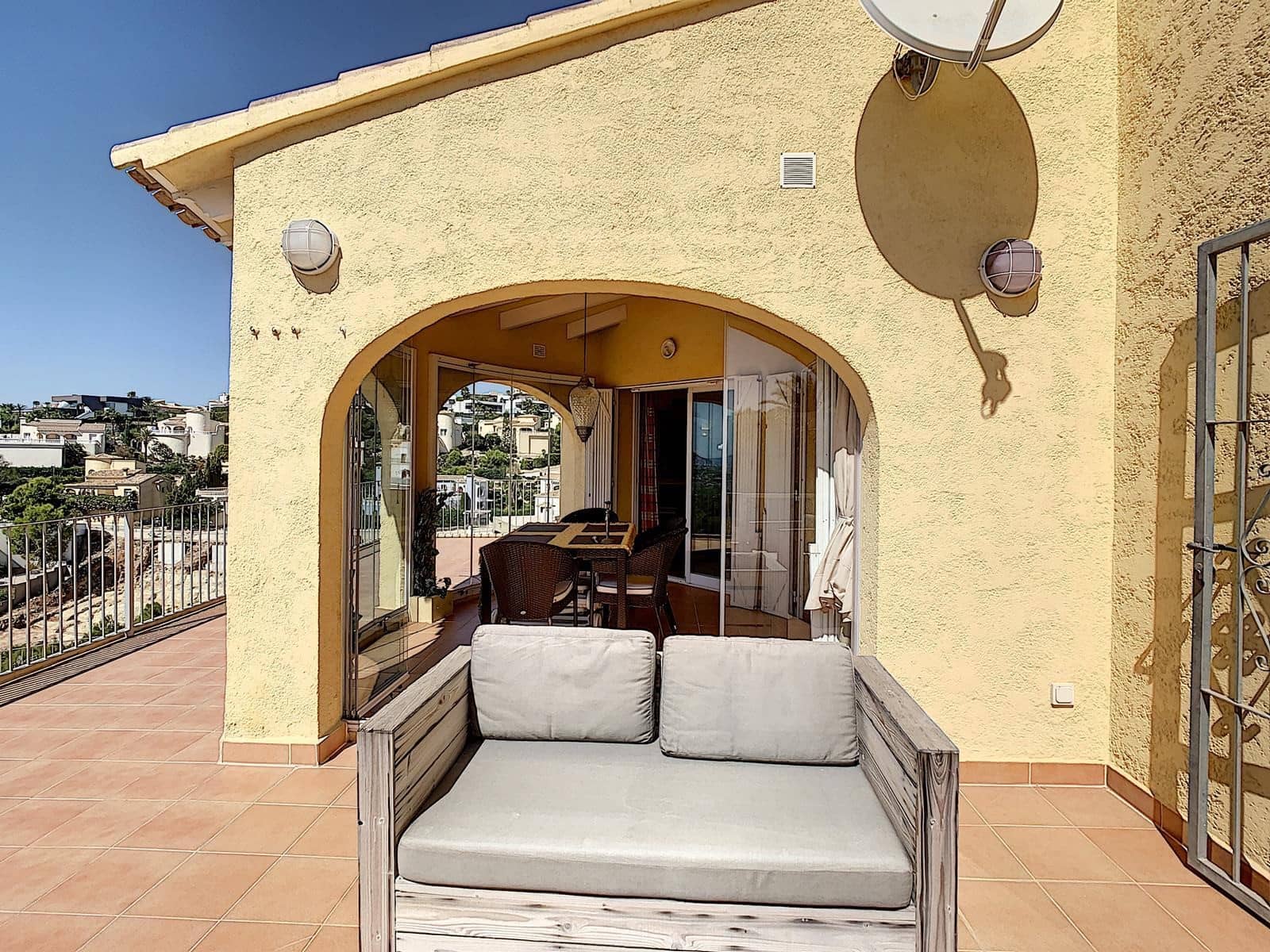 3 slaapkamer Villa te koop in Moraira met zwembad - € 695.000 (Ref: 8662032)