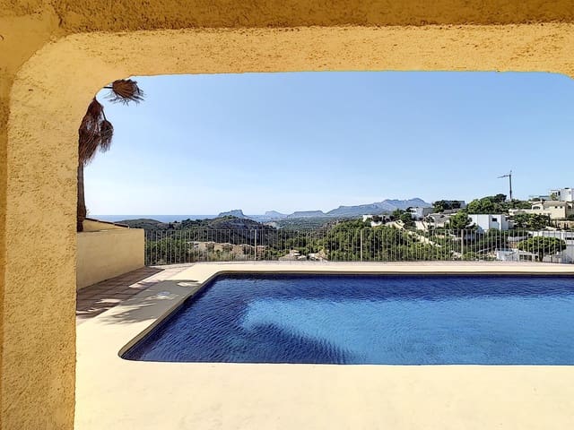 3 slaapkamer Villa te koop in Moraira, Teulada-Moraira met zwembad - € 695.000 (Ref: 8662032)