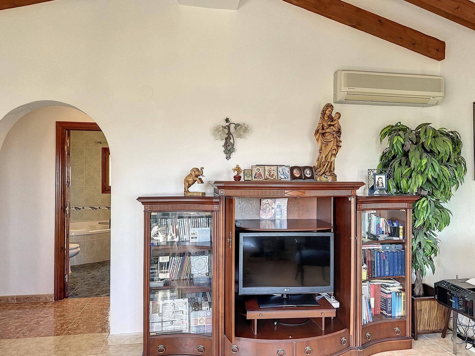 Chalet de 4 habitaciones en Moraira en venta con piscina - 529.000 € (Ref: 8662035)