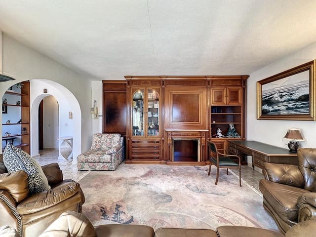 Chalet de 4 habitaciones en Moraira, Teulada-Moraira en venta con piscina - 529.000 € (Ref: 8662035)