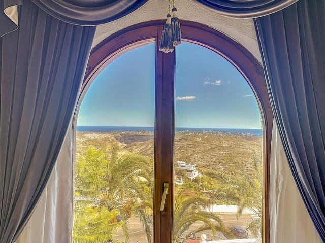 Chalet de 4 habitaciones en Moraira, Teulada-Moraira en venta con piscina - 529.000 € (Ref: 8662035)