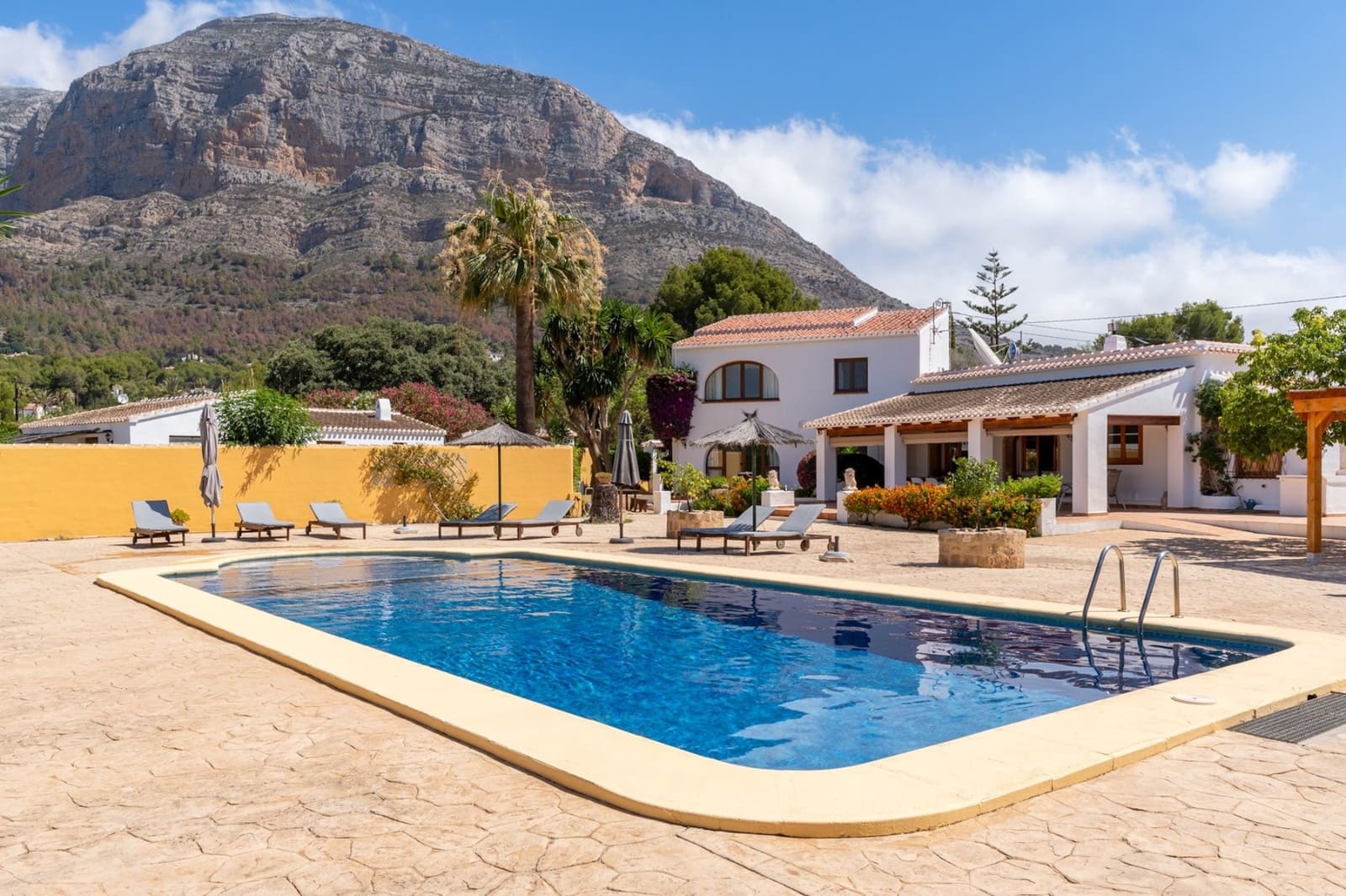 7 soveværelse Finca/Landehus til salg i Javea / Xabia med swimmingpool - € 845.000 (Ref: 8664230)