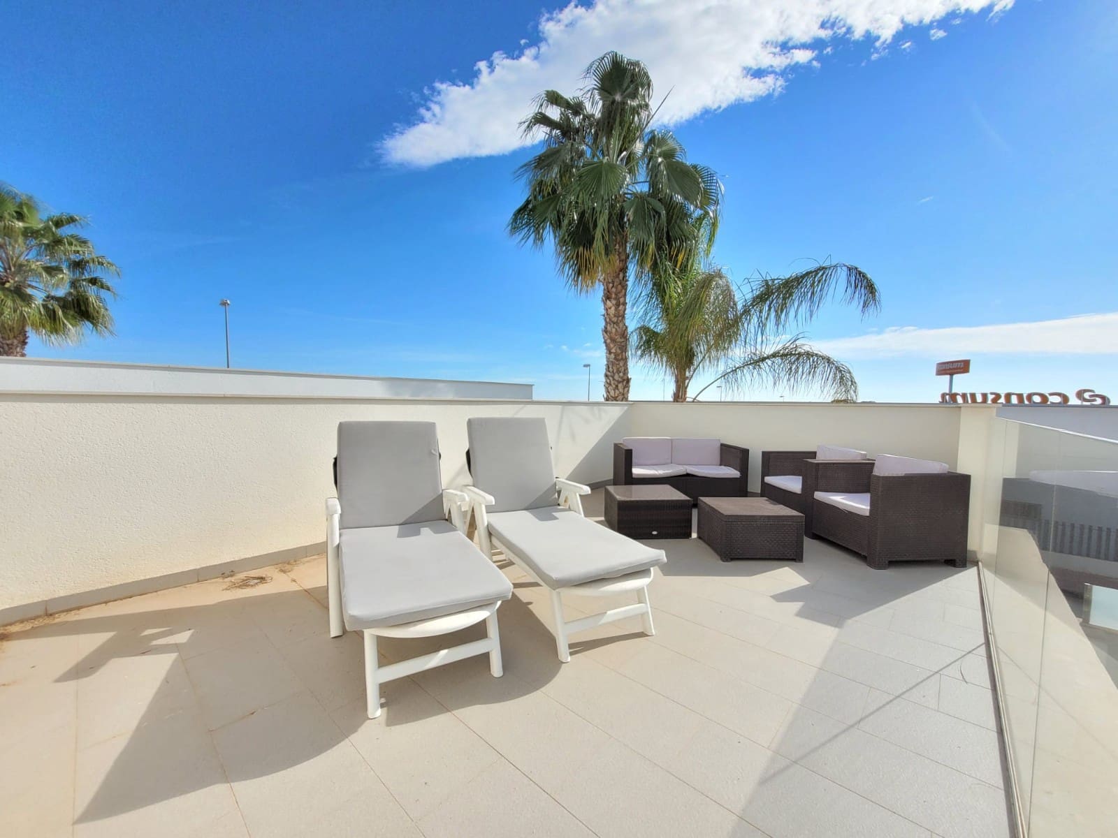 3 slaapkamer Villa voor vakantieverhuur in Ciudad Quesada met zwembad garage - € 980 (Ref: 8665770)