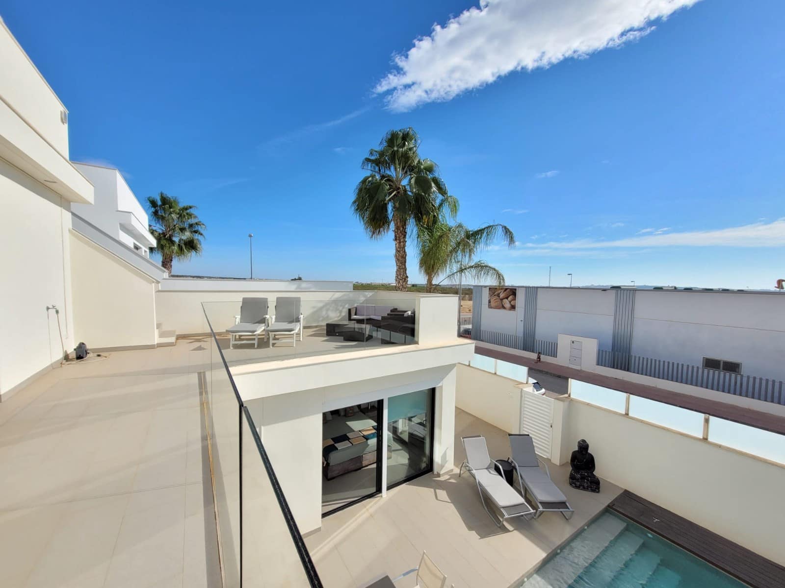 3 slaapkamer Villa voor vakantieverhuur in Ciudad Quesada met zwembad garage - € 980 (Ref: 8665770)