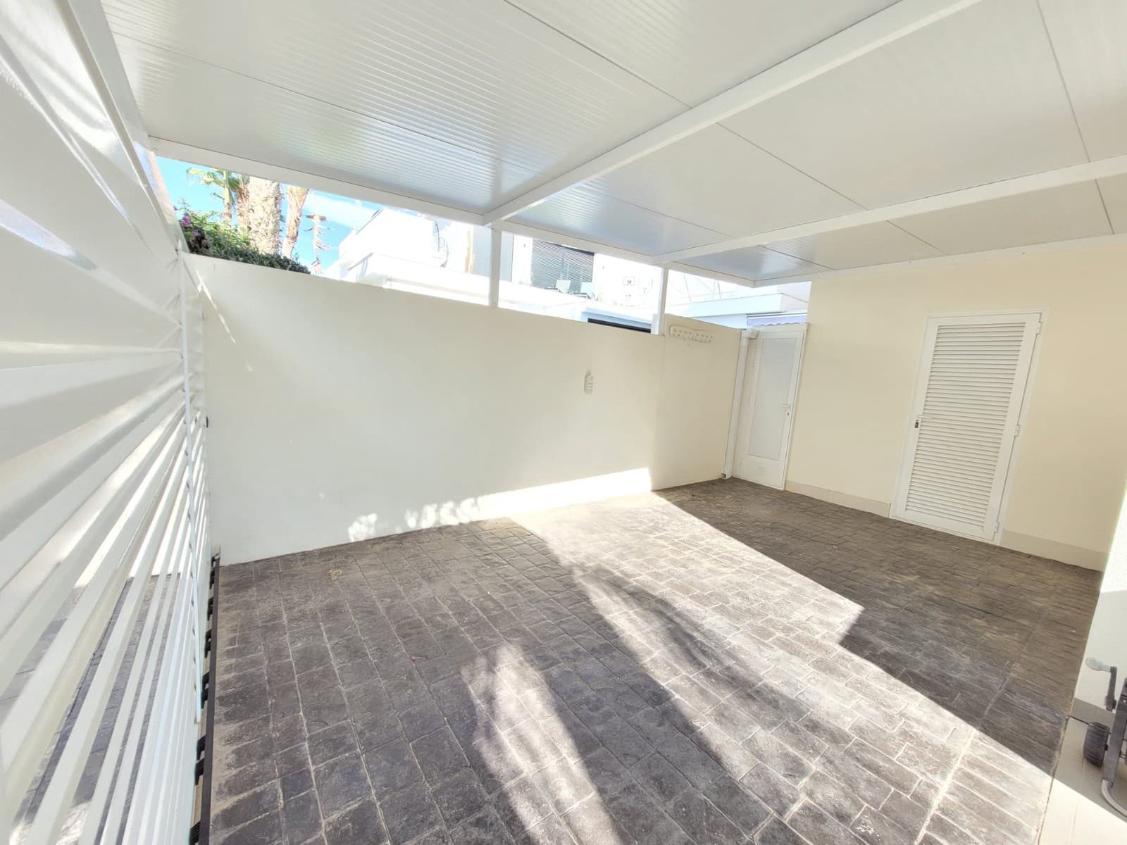 3 slaapkamer Villa voor vakantieverhuur in Ciudad Quesada met zwembad garage - € 980 (Ref: 8665770)