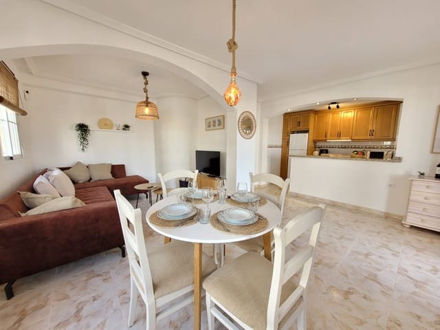 2 makuuhuone Huvila lomavuokrausta paikassa La Marina, Elche / Elx mukana uima-altaan 
autotalli - 525 € (Ref: 8674947)