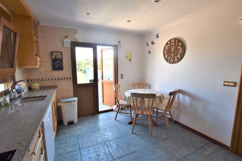 5 quarto Moradia para venda em Pueblo Bravo - 899 000 € (Ref: 8707304)