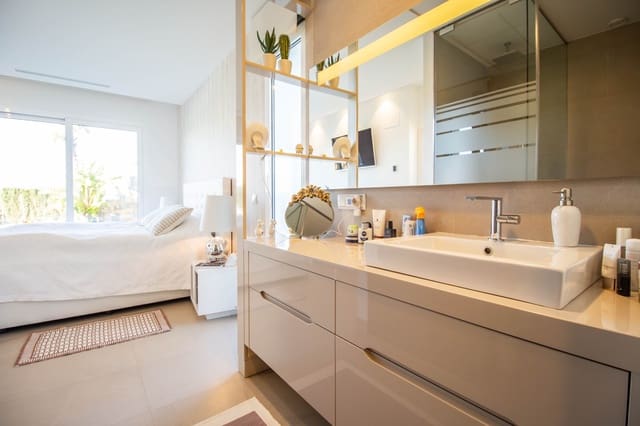 3 quarto Moradia para venda em Las Colinas Golf, Orihuela com piscina - 1 050 000 € (Ref: 8735182)