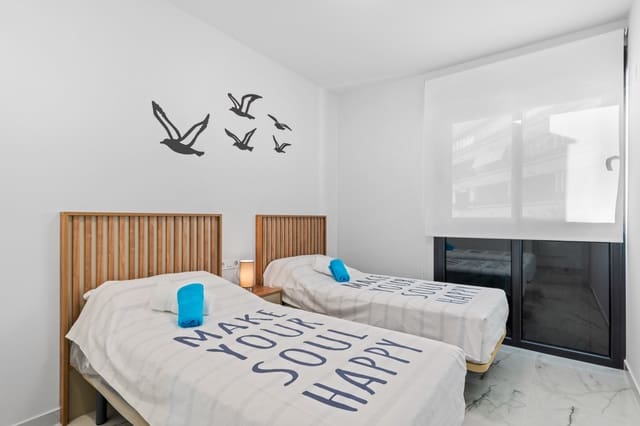 Apartamento de 2 habitaciones en Playa Flamenca, Orihuela en alquiler vacacional con piscina garaje - 693 € (Ref: 8754819)