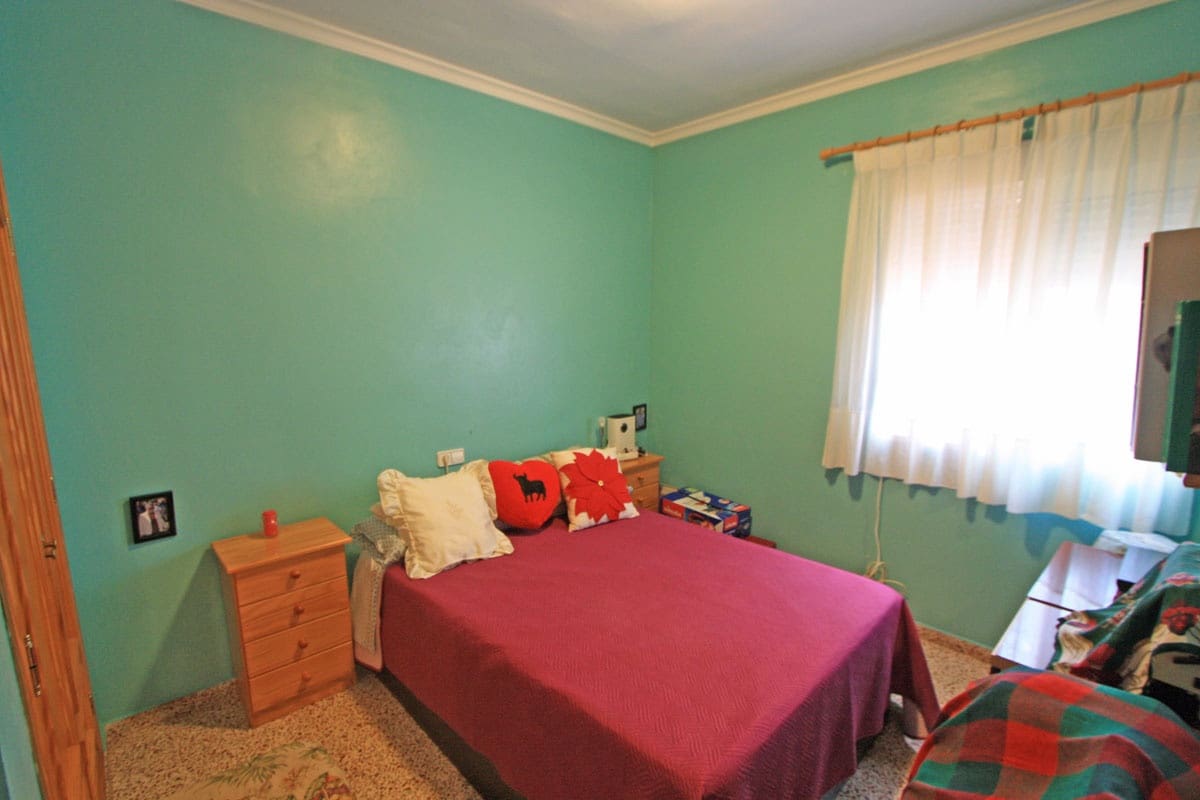 4 slaapkamer Villa te koop in Denia met zwembad - € 750.000 (Ref: 8766486)