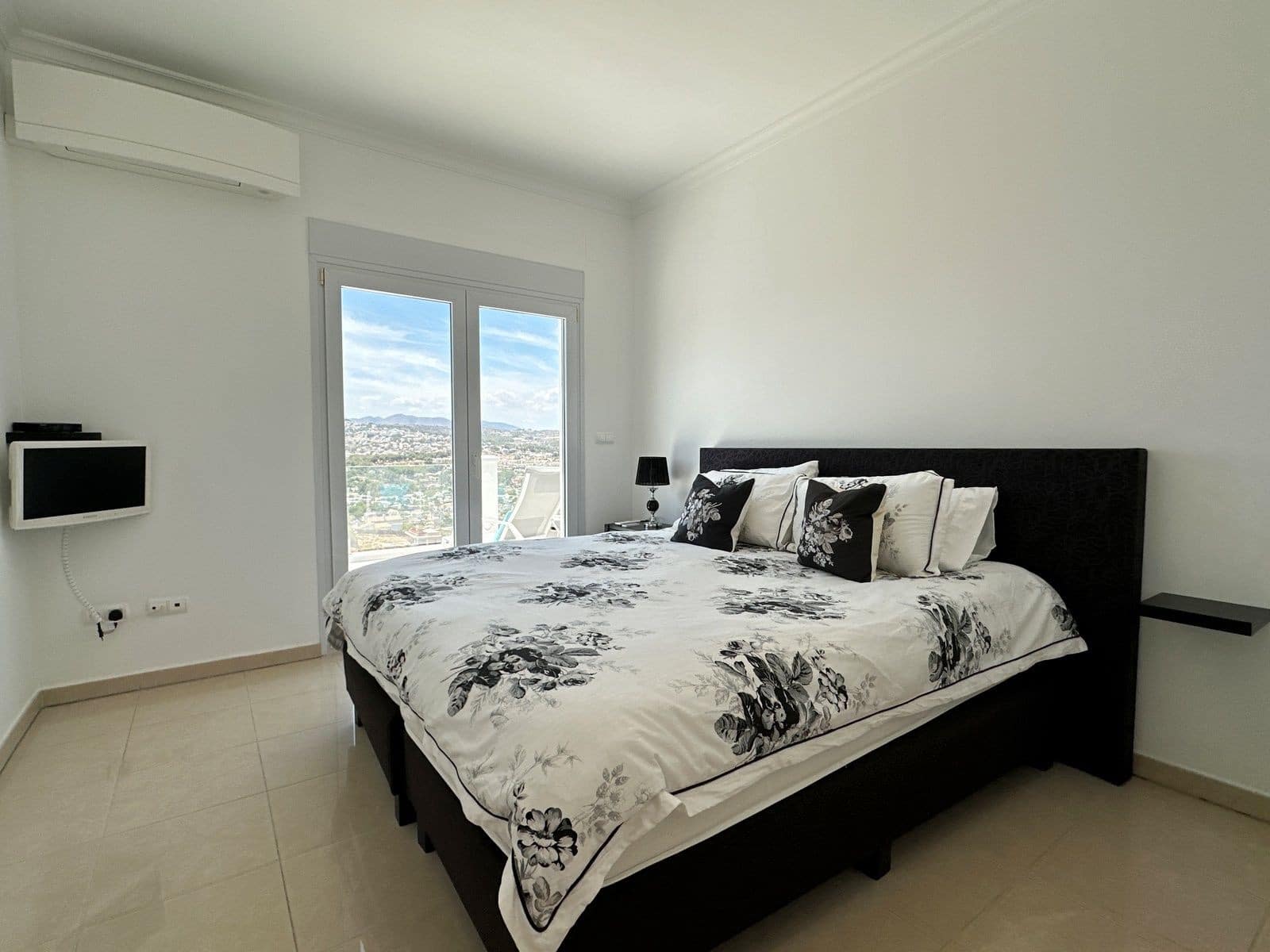 4 slaapkamer Villa te koop in Moraira met zwembad - € 1.195.000 (Ref: 8781975)