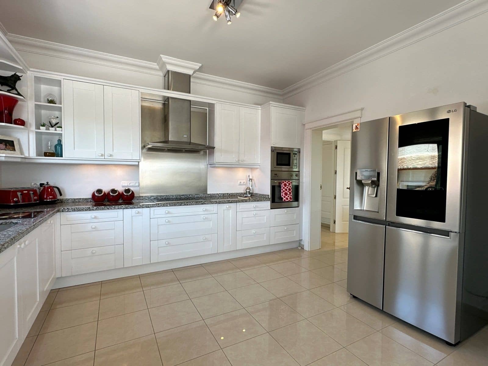 4 slaapkamer Villa te koop in Moraira met zwembad - € 1.195.000 (Ref: 8781975)