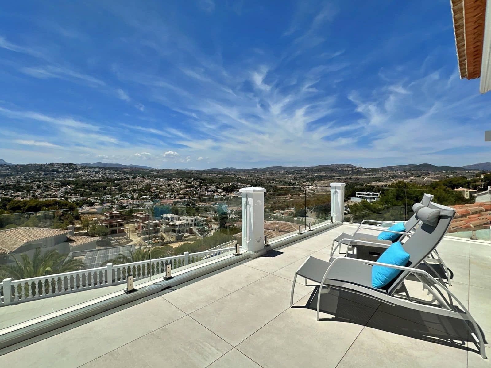 4 slaapkamer Villa te koop in Moraira met zwembad - € 1.195.000 (Ref: 8781975)