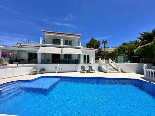 4 slaapkamer Villa te koop in Moraira, Teulada-Moraira met zwembad - € 1.195.000 (Ref: 8781975)
