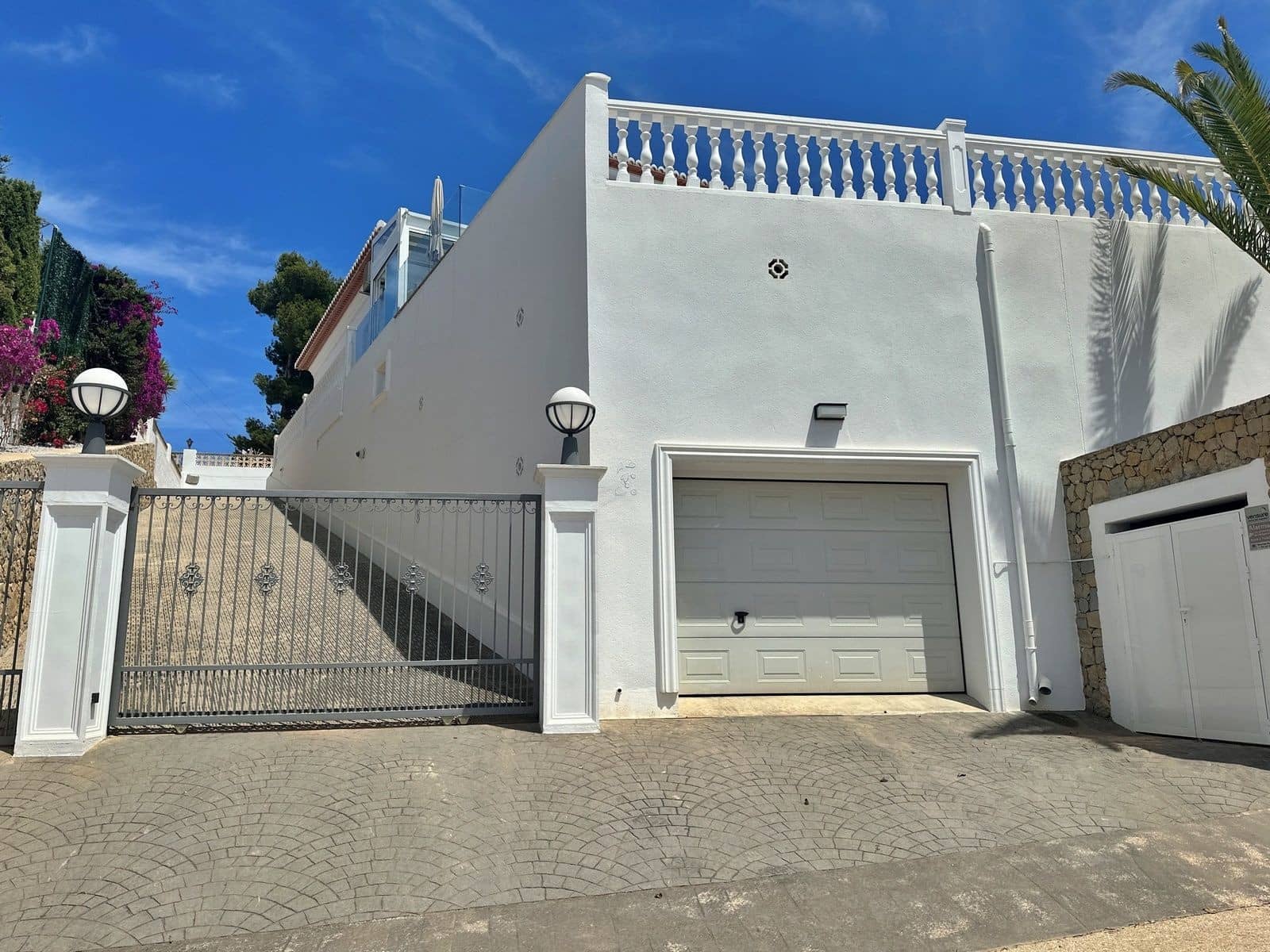 4 slaapkamer Villa te koop in Moraira met zwembad - € 1.195.000 (Ref: 8781975)