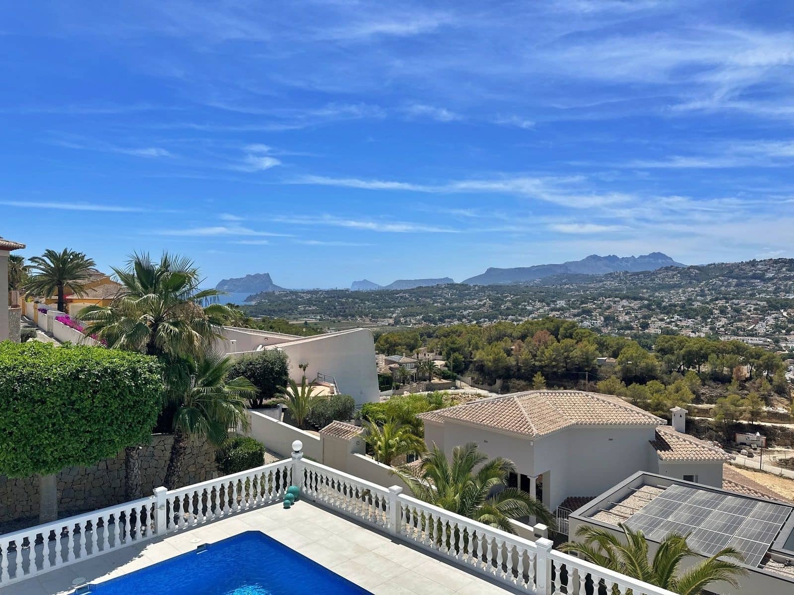 4 slaapkamer Villa te koop in Moraira met zwembad - € 1.195.000 (Ref: 8781975)