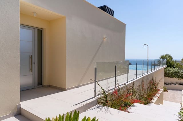 4 slaapkamer Villa te koop in Moraira, Teulada-Moraira met zwembad - € 1.595.000 (Ref: 8784385)