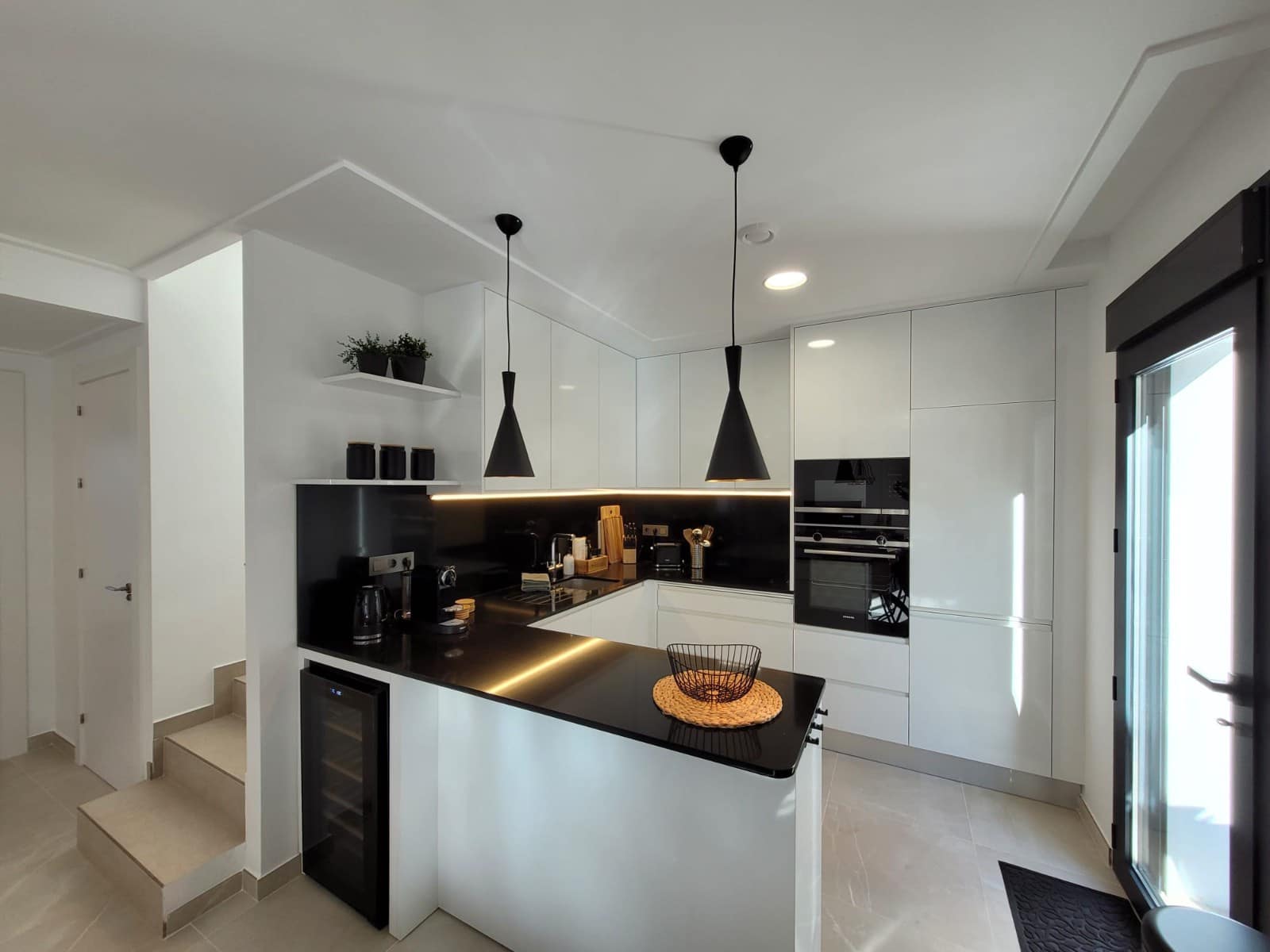 3 slaapkamer Villa voor vakantieverhuur in Ciudad Quesada met zwembad garage - € 1.085 (Ref: 8786960)