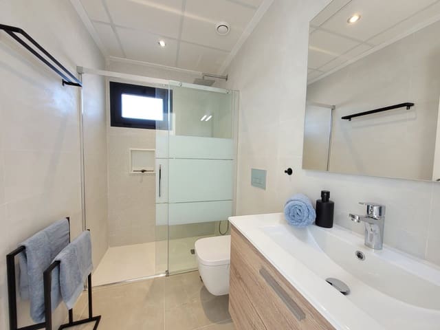 3 camera da letto Villa da affitare come casa vacanza in Ciudad Quesada, Rojales con piscina garage - 1.085 € (Rif: 8786960)