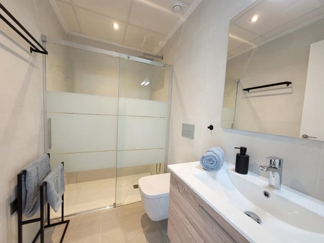 3 camera da letto Villa da affitare come casa vacanza in Ciudad Quesada, Rojales con piscina garage - 1.085 € (Rif: 8786960)