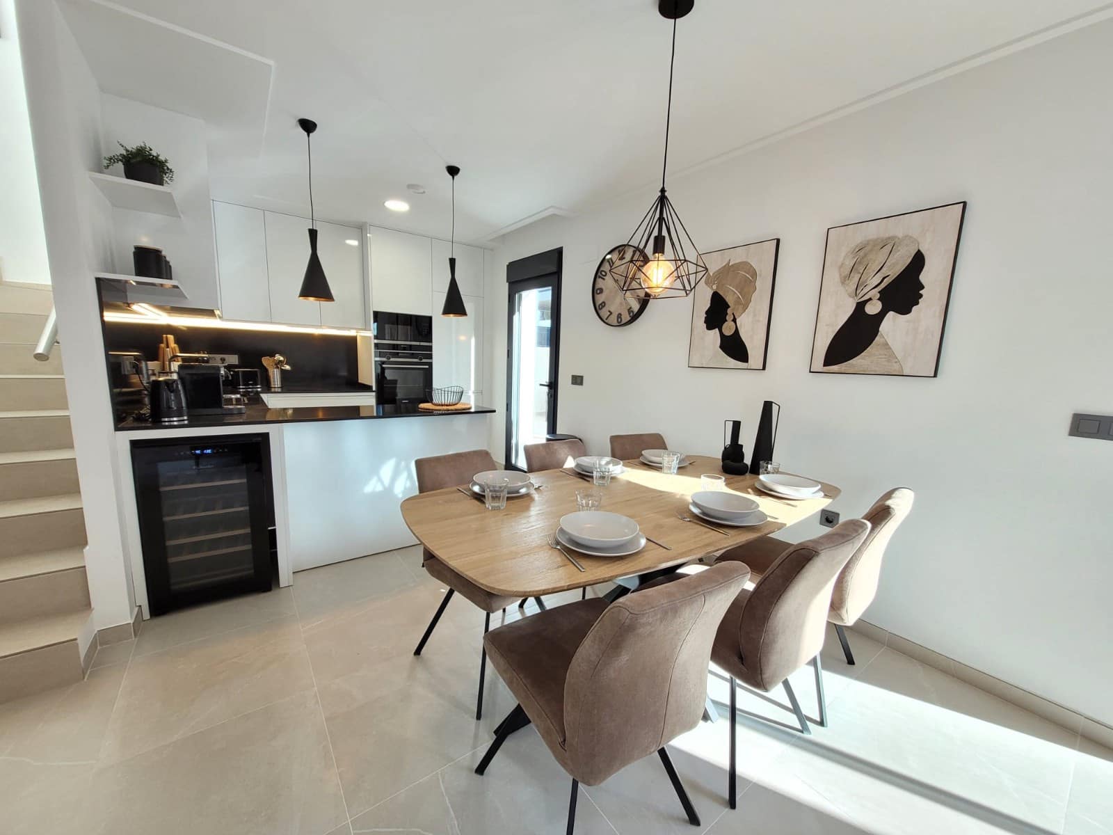 3 slaapkamer Villa voor vakantieverhuur in Ciudad Quesada met zwembad garage - € 1.085 (Ref: 8786960)