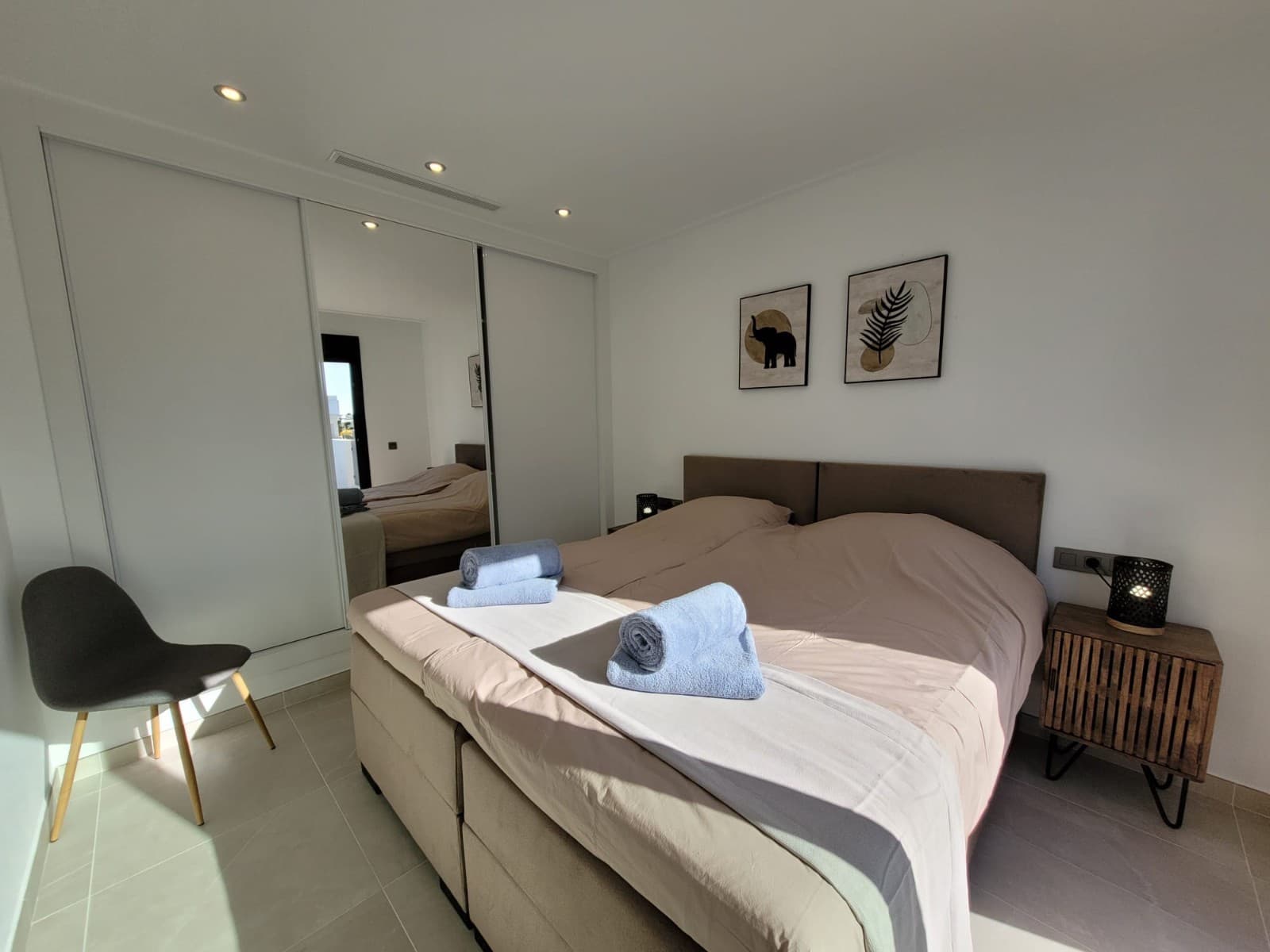 3 slaapkamer Villa voor vakantieverhuur in Ciudad Quesada met zwembad garage - € 1.085 (Ref: 8786960)