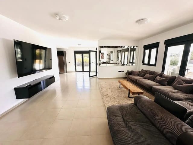 6 quarto Moradia para venda em Javea / Xàbia com piscina - 1 050 000 € (Ref: 8802503)