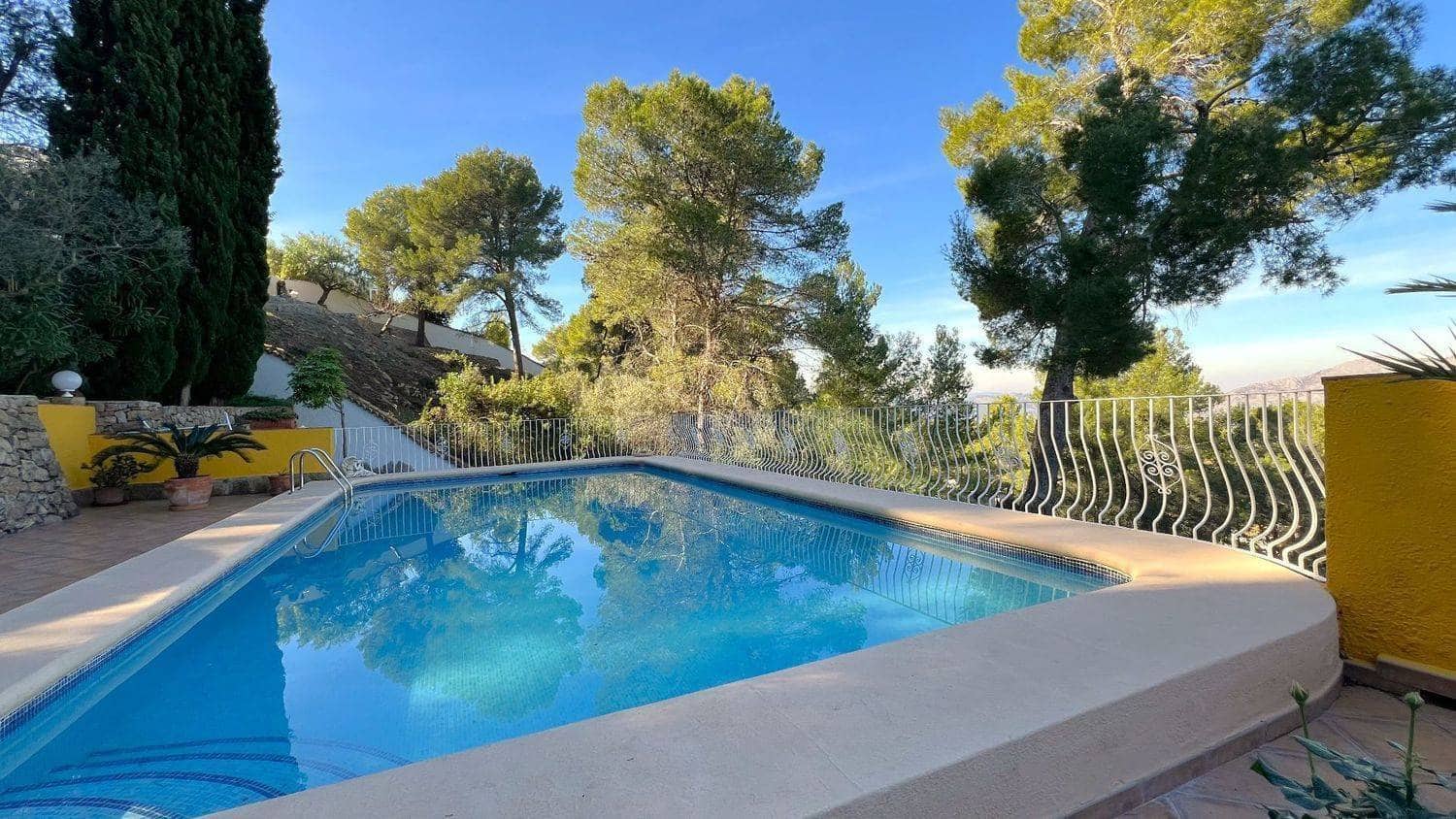 4 slaapkamer Finca/Landhuis te koop in Benidoleig met zwembad - € 465.000 (Ref: 8813749)